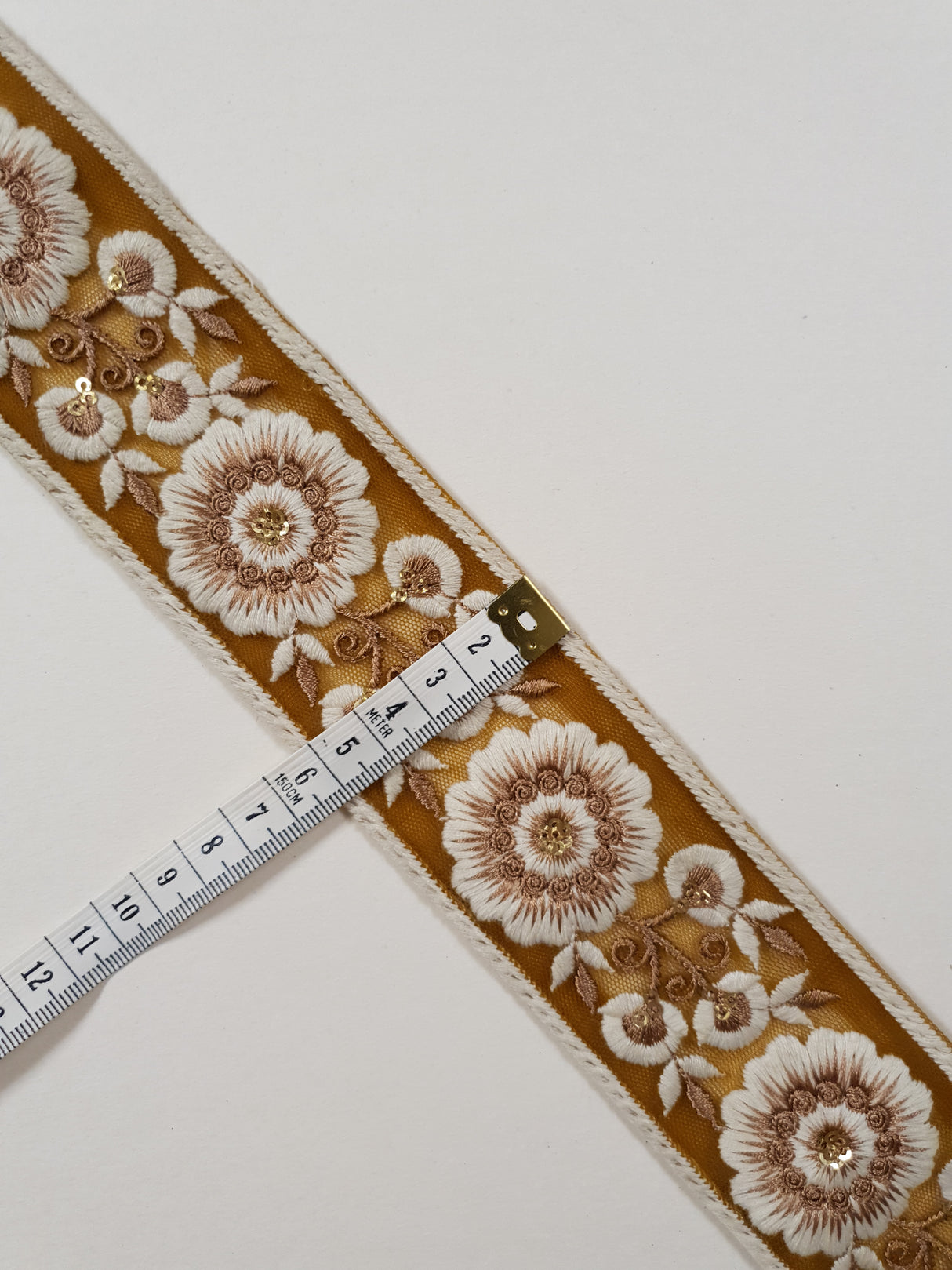 Embroidered Trim - 1 Meter - (ITR-1449)