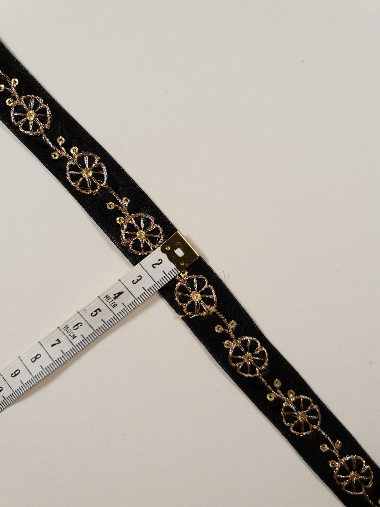 Embroidered Trim - 1 Meter - (ITR-1465)