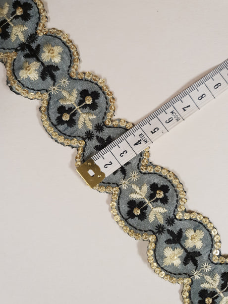 Embroidered Trim - 1 Meter - (ITR-1471)