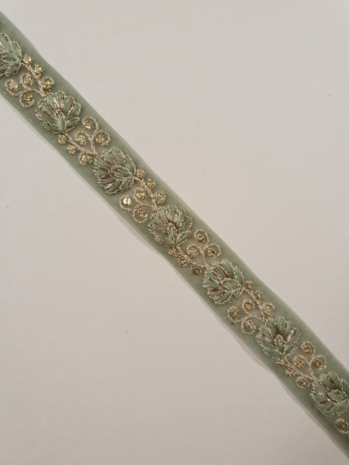 Embroidered Trim - ROLL - (ITR-1474)