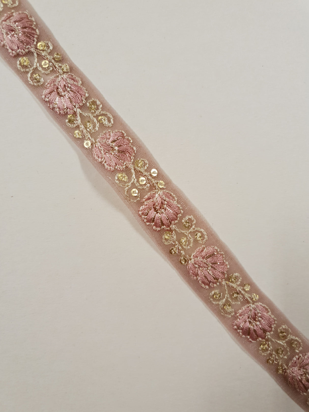 Embroidered Trim - 1 Meter - (ITR-1476)