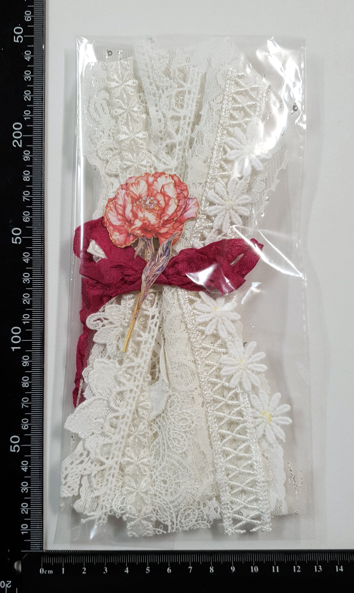 Motherloads Lace Snippets Pack - 4002