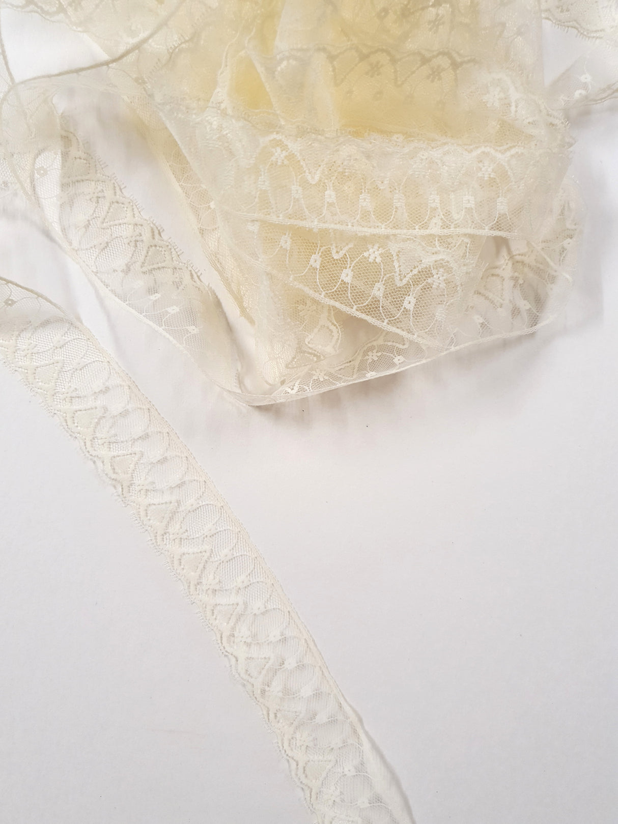 Lace Trim Pack - 7033 - Cream - 5 Meter Pack
