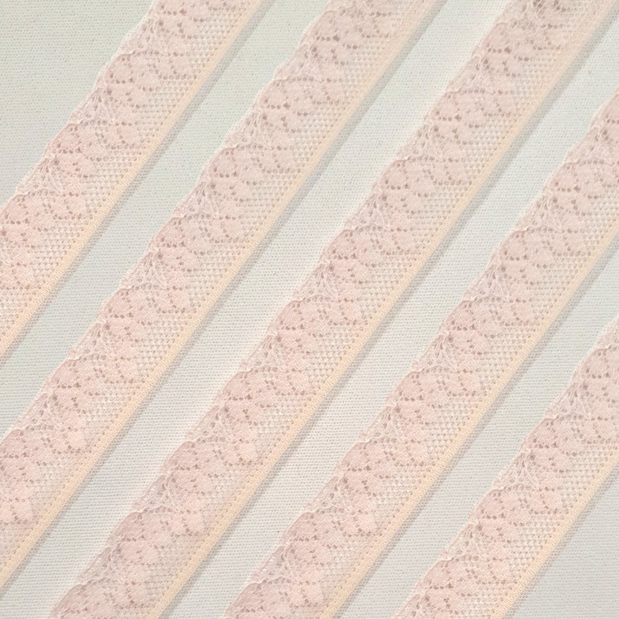 Lace Trim Pack - 7068 - Light Pink - 5 Meter Pack