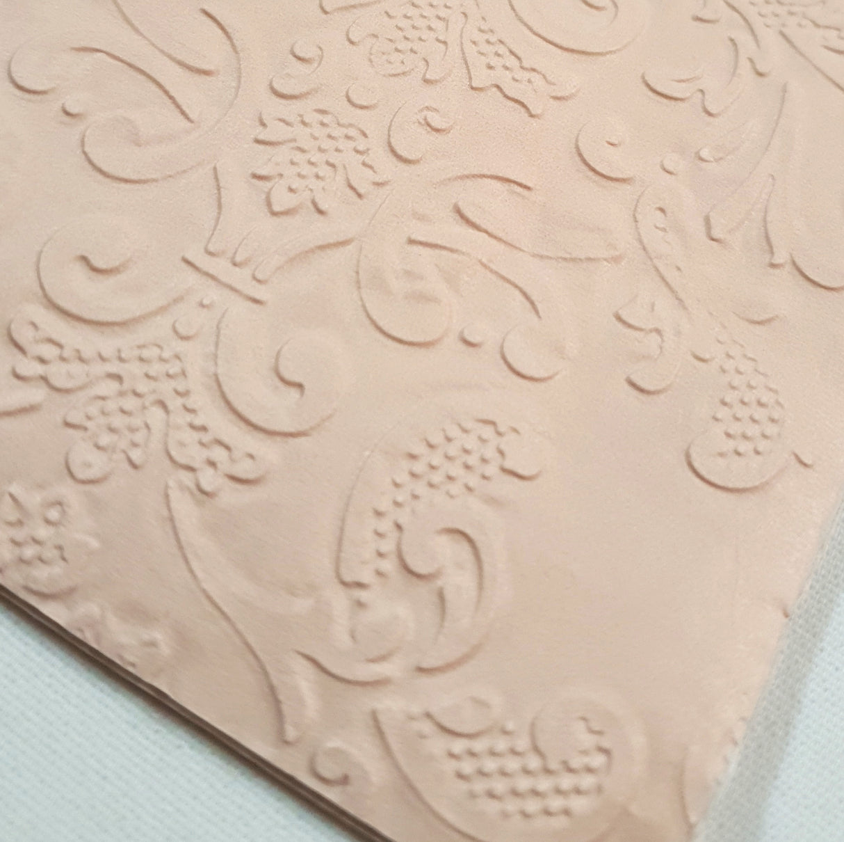 Decoupage Napkin - (DN-8177) - Embossed - Set of 5
