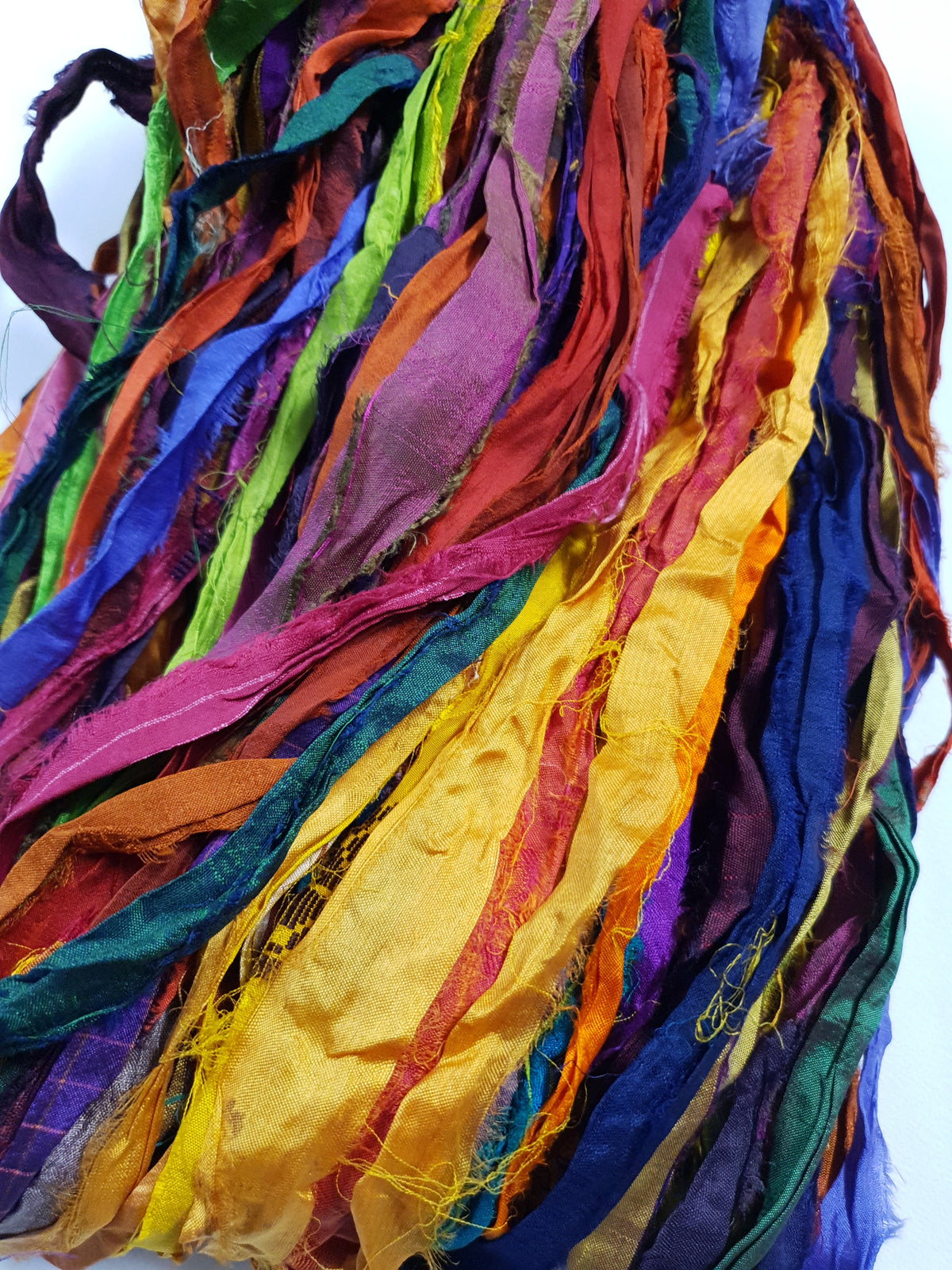 Reclaimed Sari Ribbon Hank - Unique - GU