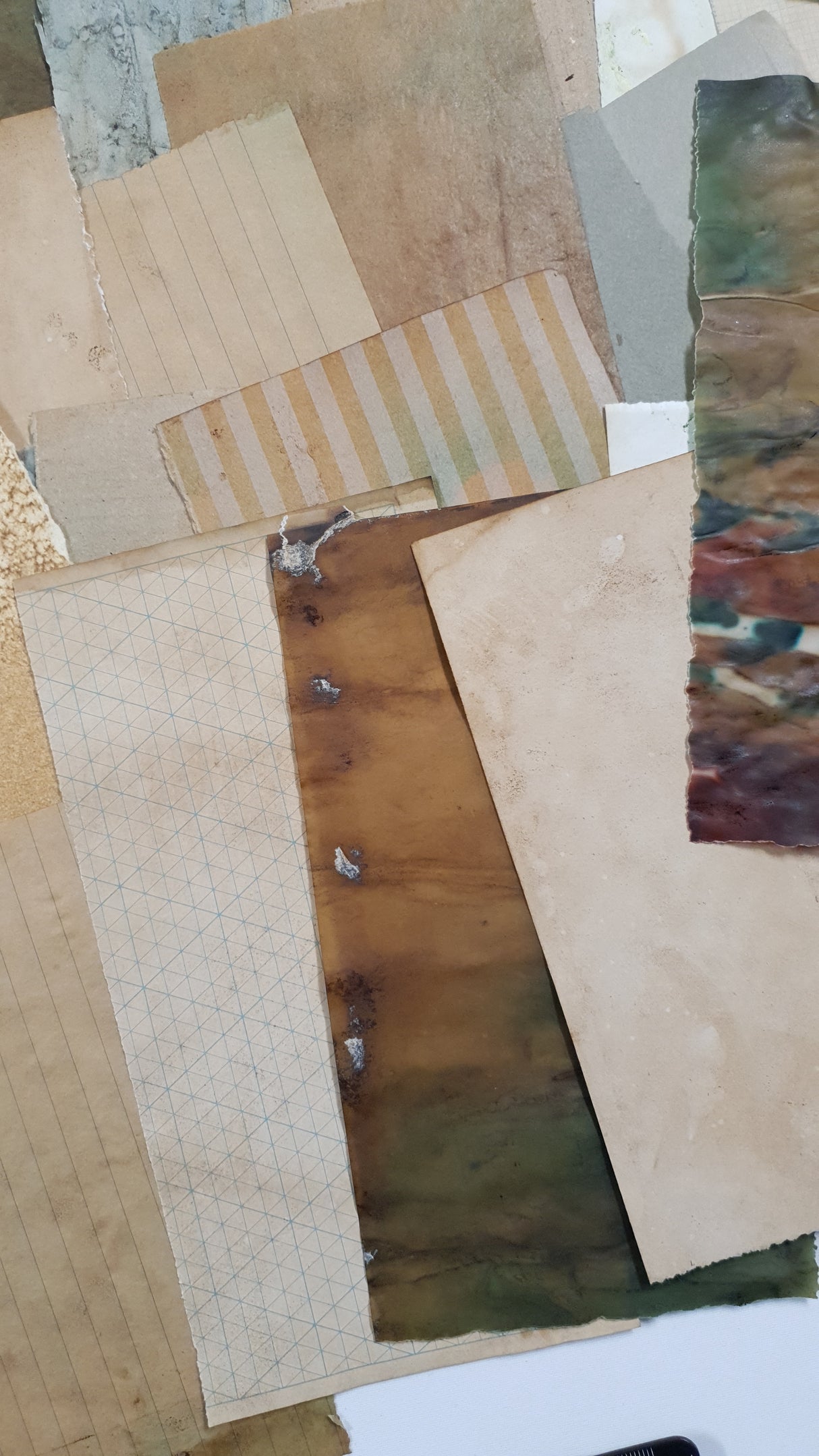 Motherloads Grungy Papers Pack