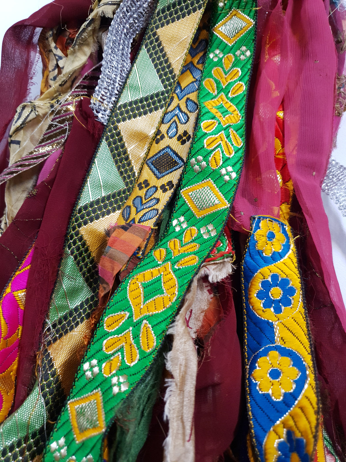 Reclaimed Sari Ribbon Hank - Unique - HD