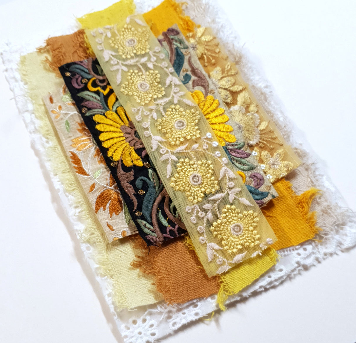 Lace & Trim Snippets Pack - Yellows