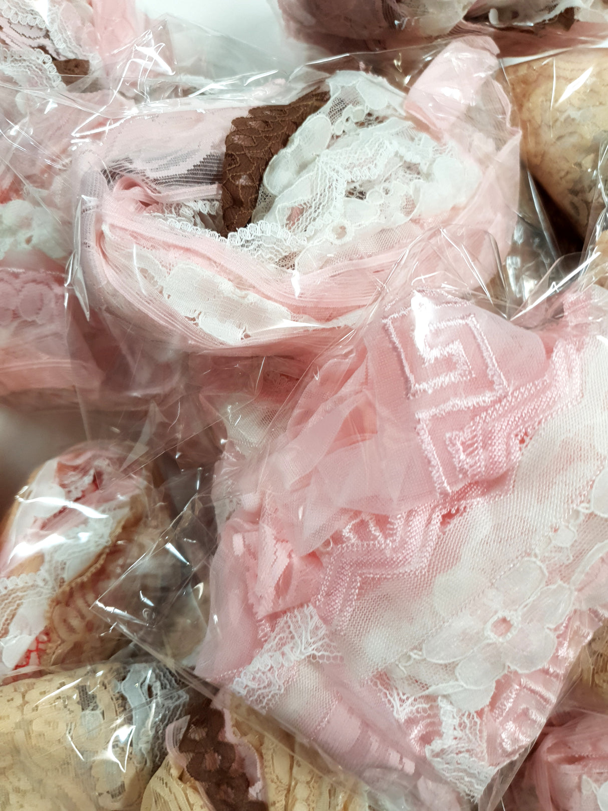 Assorted Lace Grab Bag - 5 Meters - (LP-7500-2) - Picked at Random