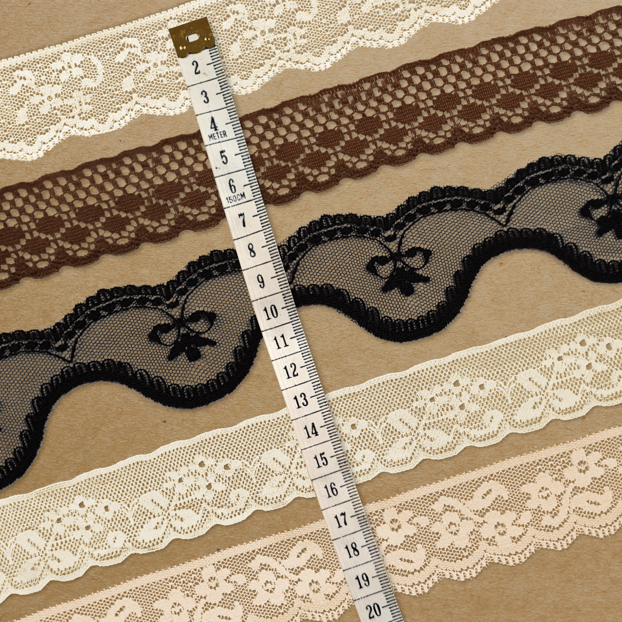 Lace Trim Pack - 7516 - 5 Meter Pack