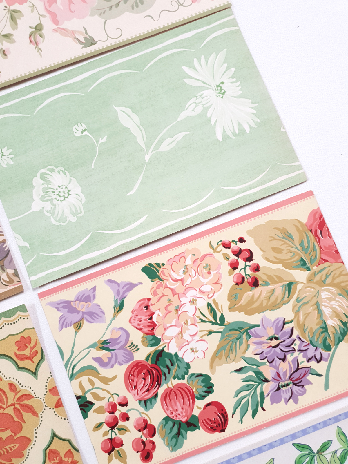 Vintage Wallpaper Sampler – PO