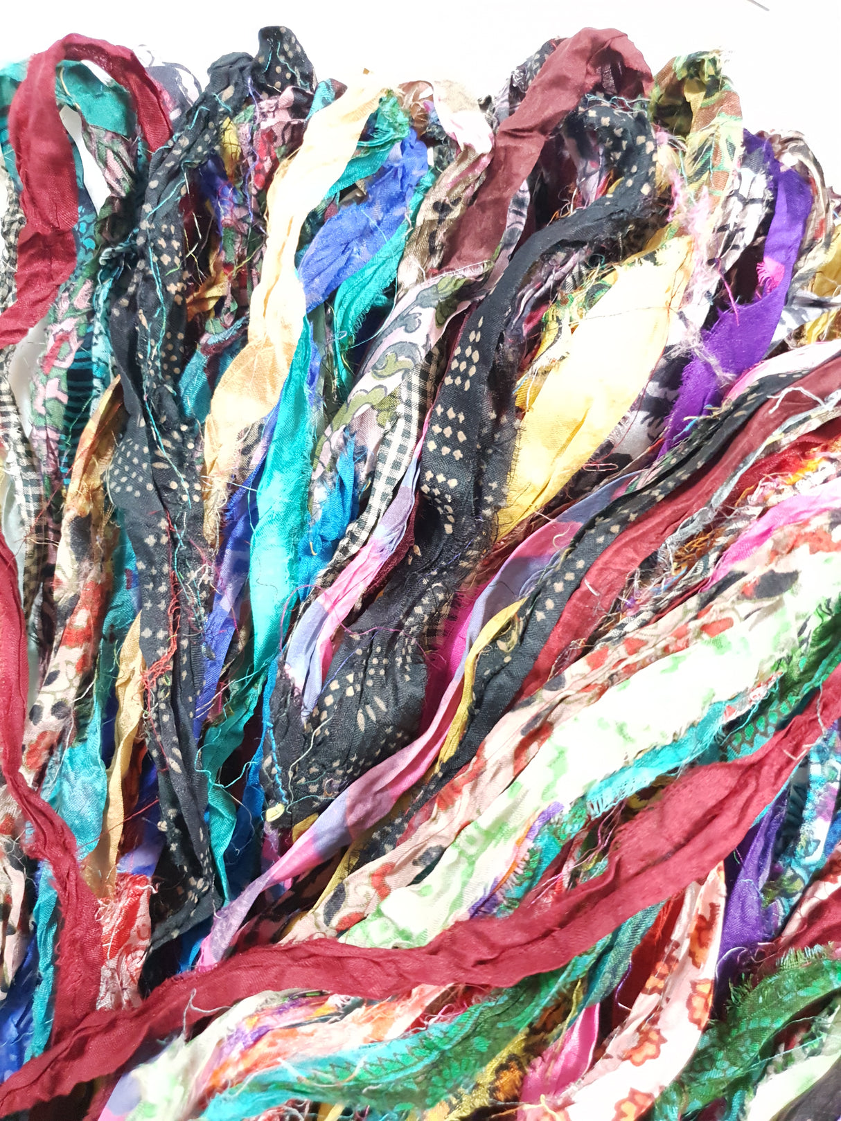 Reclaimed Sari Ribbon Hank - Unique - YE
