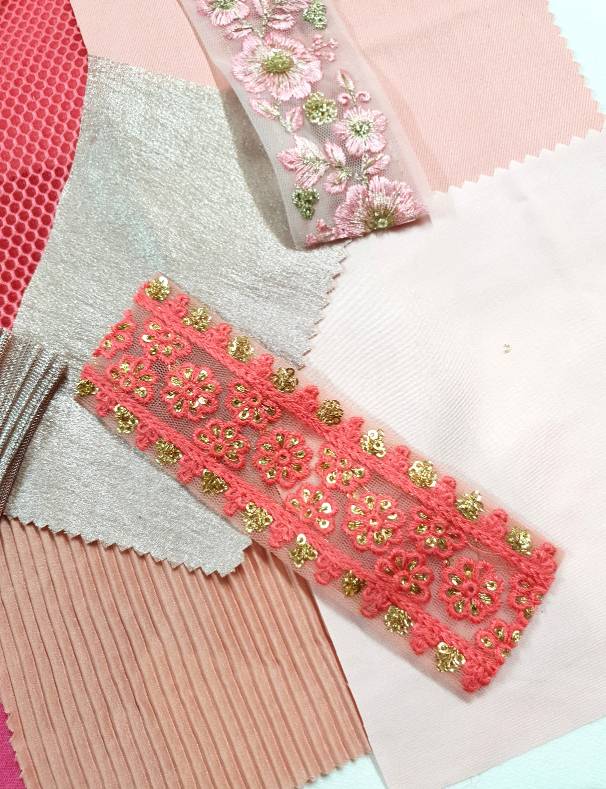 Textile Scraps Pack - US - Picked at Random