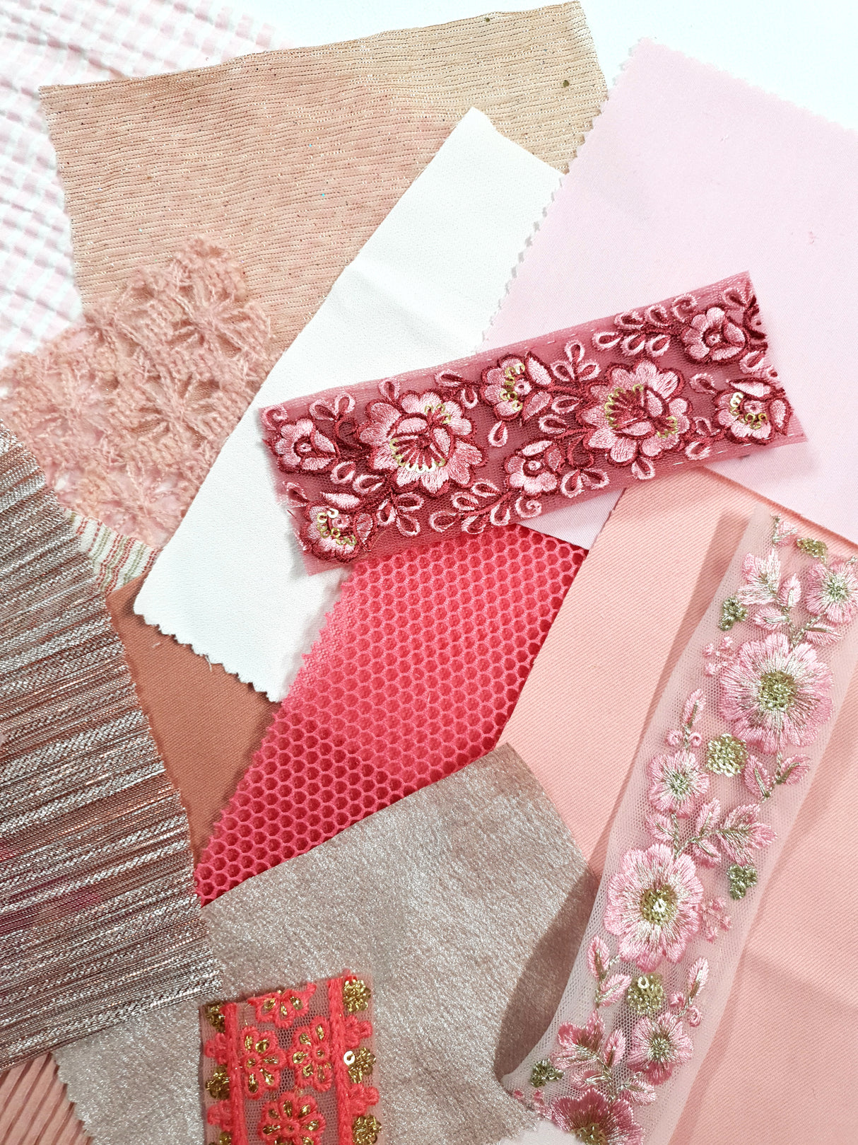 Textile Scraps Pack - US - Picked at Random