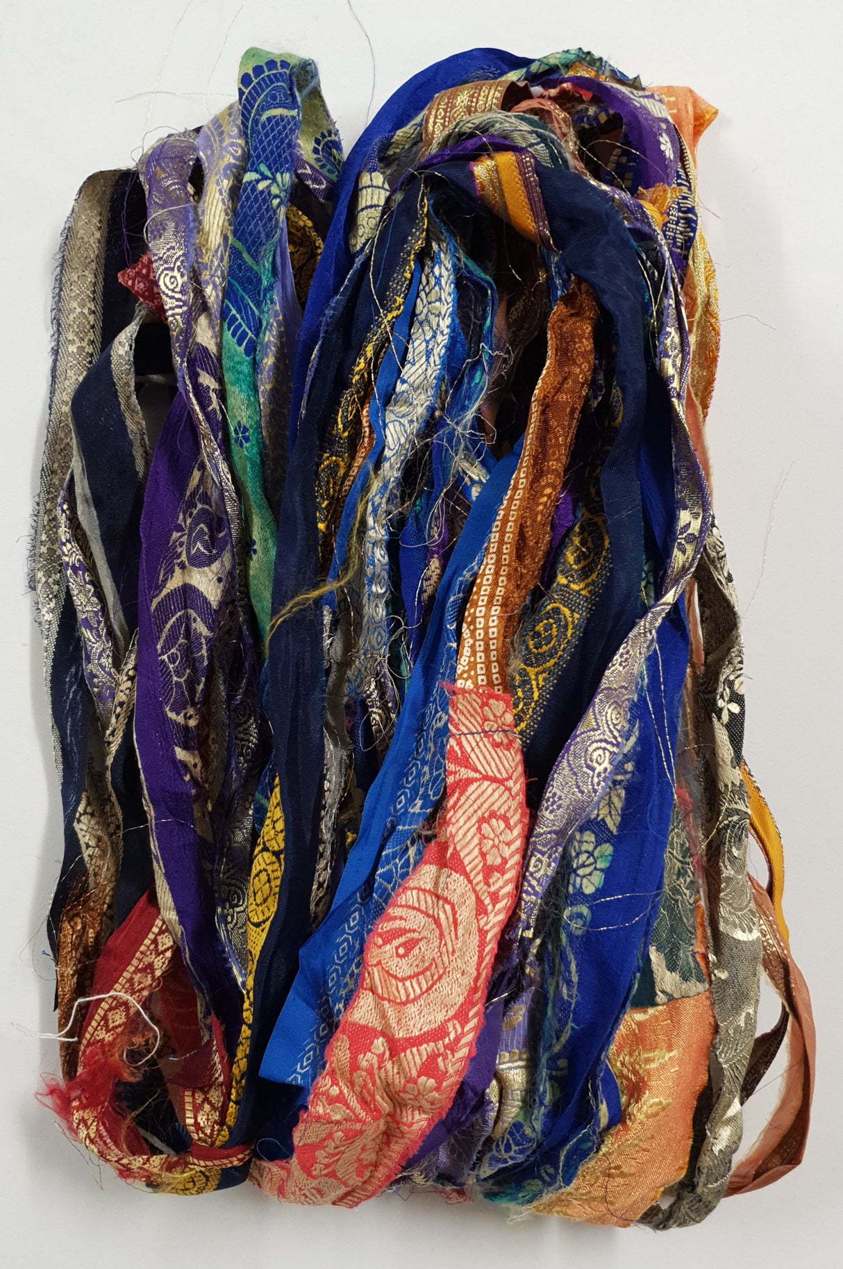 Reclaimed Sari Ribbon Hank - Unique - DB