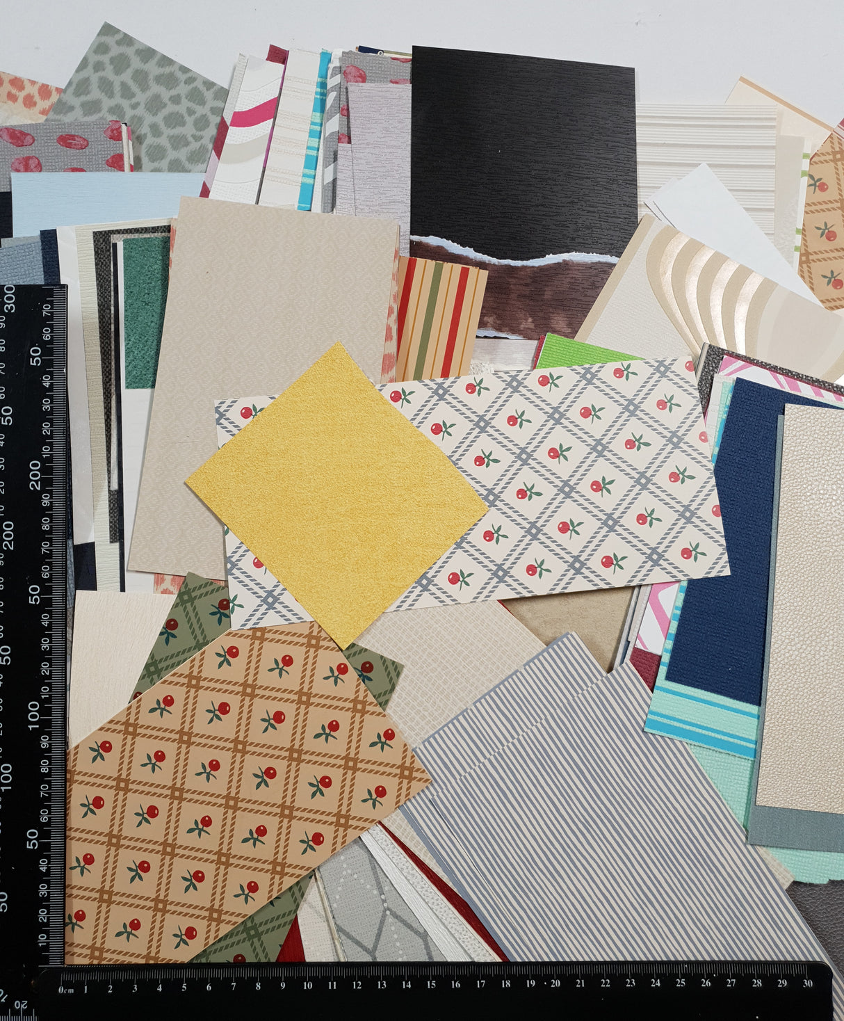 Wallpaper Scraps Pack - 10 Pieces