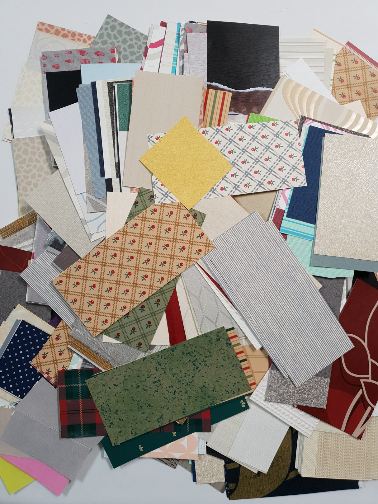 Wallpaper Scraps Pack - 10 Pieces