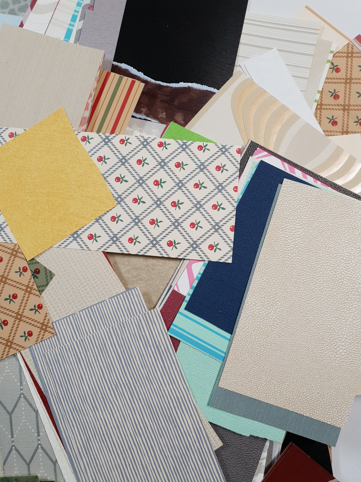 Wallpaper Scraps Pack - 10 Pieces