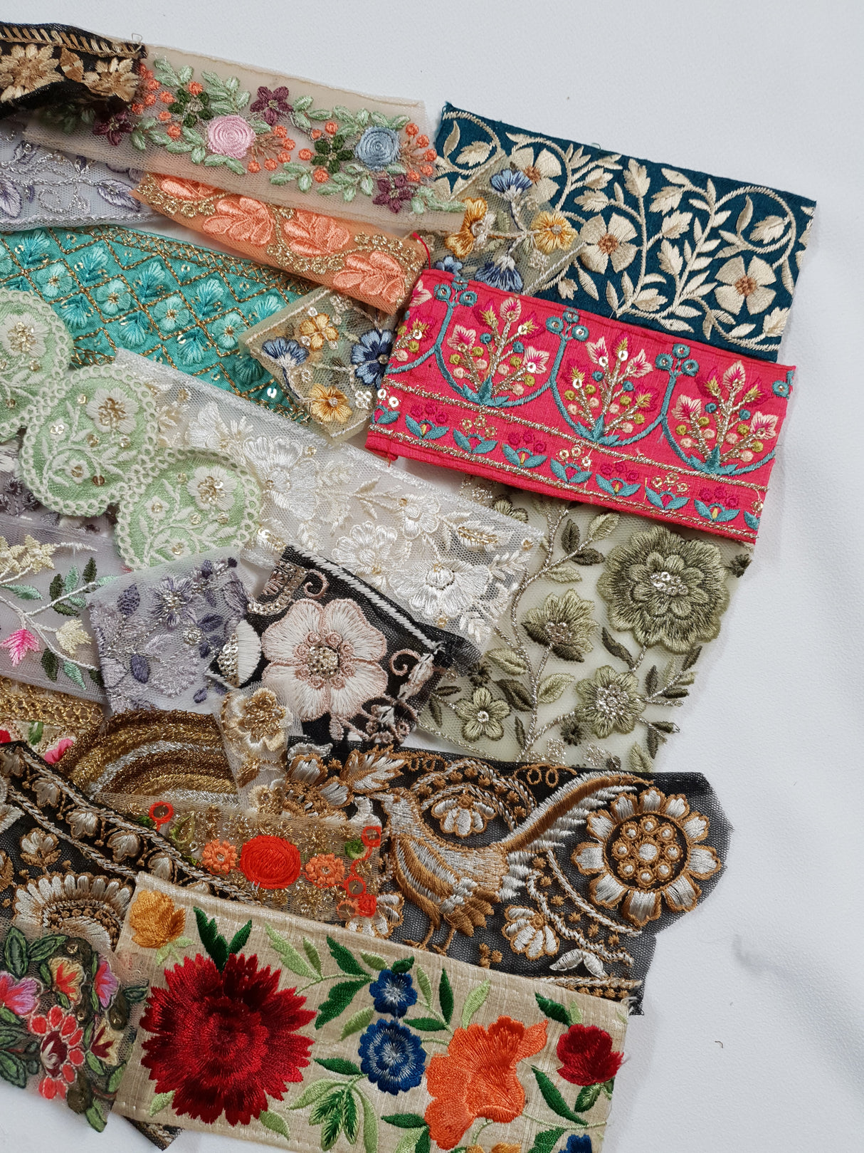 Assorted Embroidered Trim Scraps Pack - ZB
