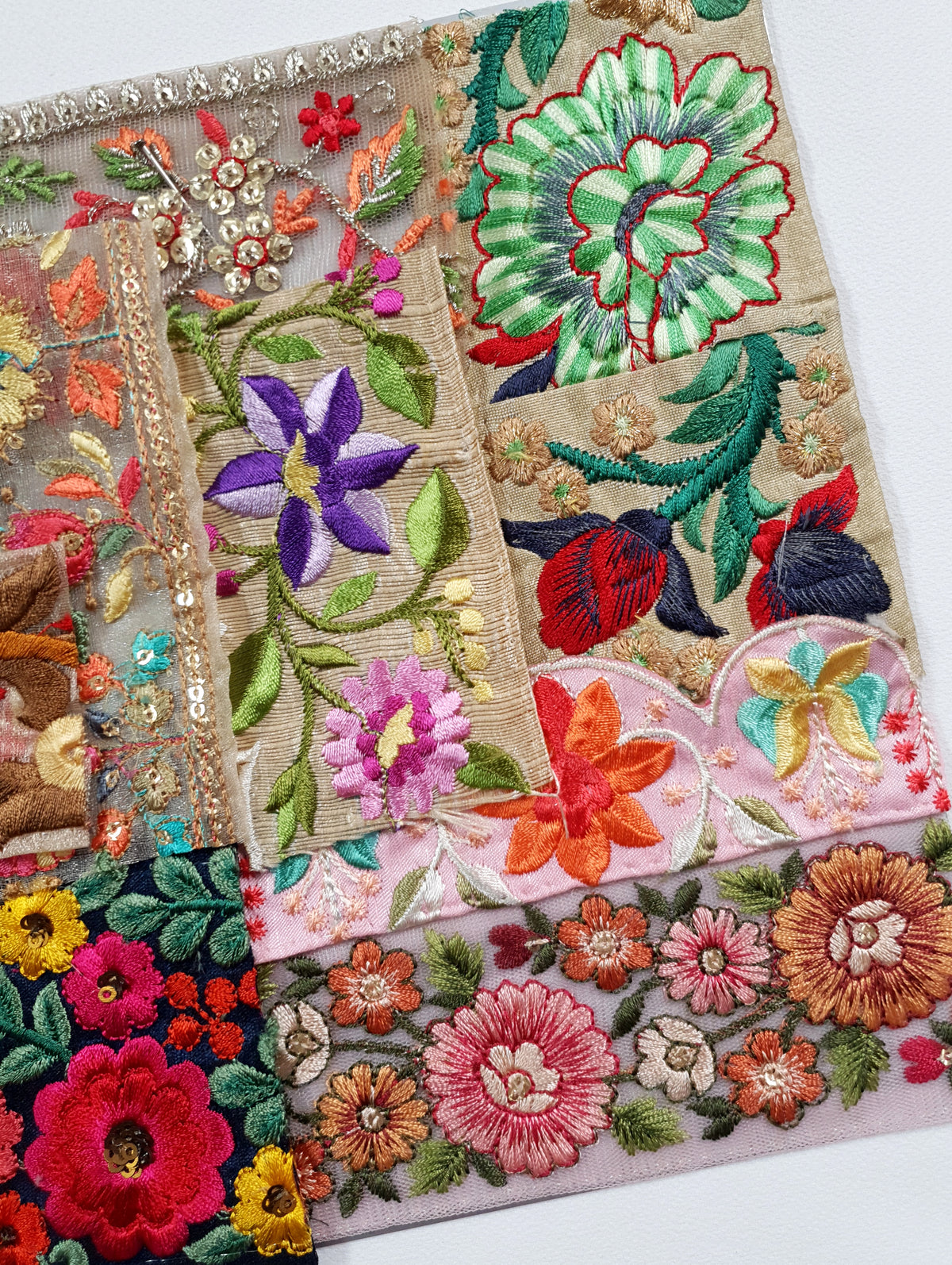 Assorted Embroidered Trim Scraps Pack - ZF