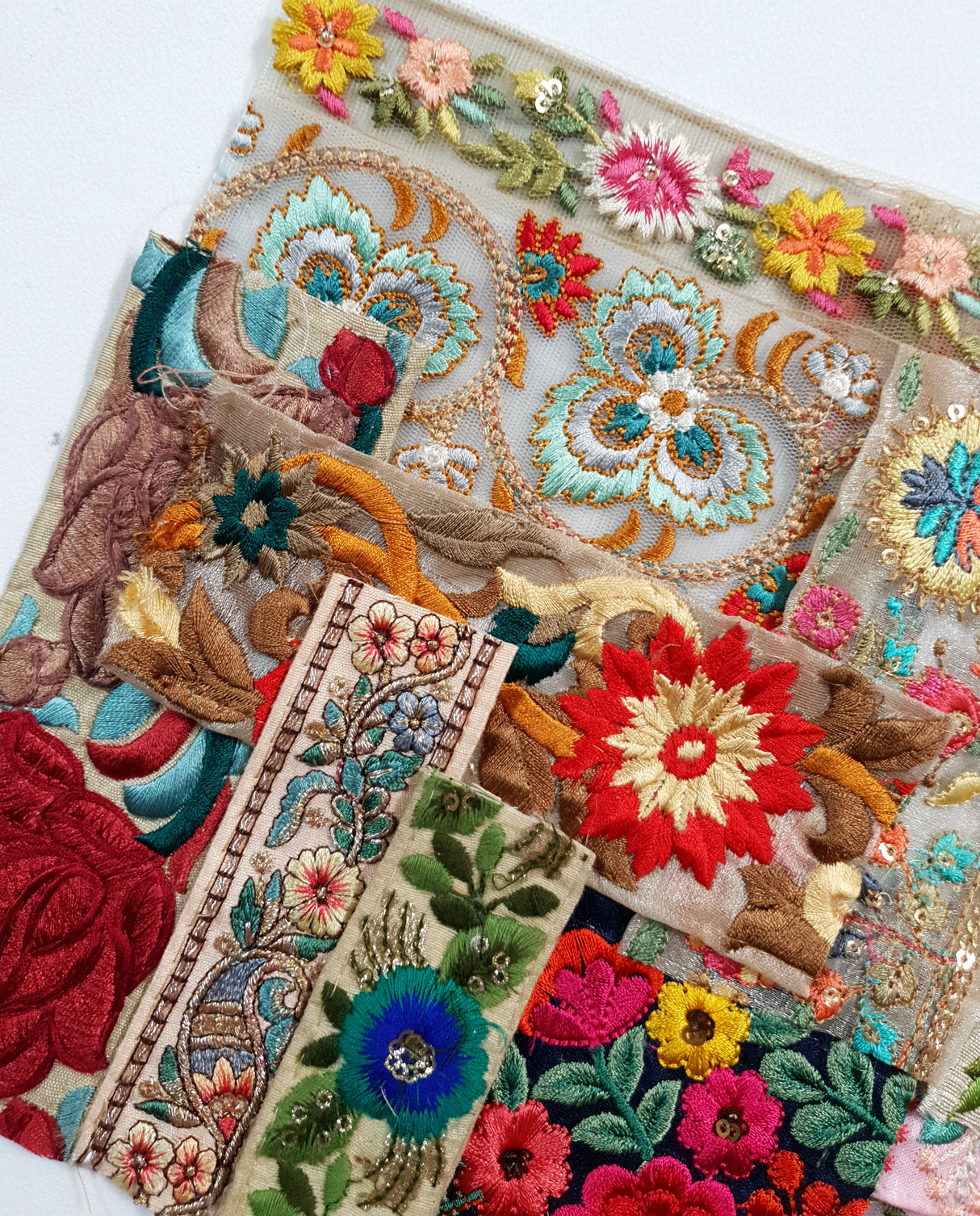 Assorted Embroidered Trim Scraps Pack - ZF