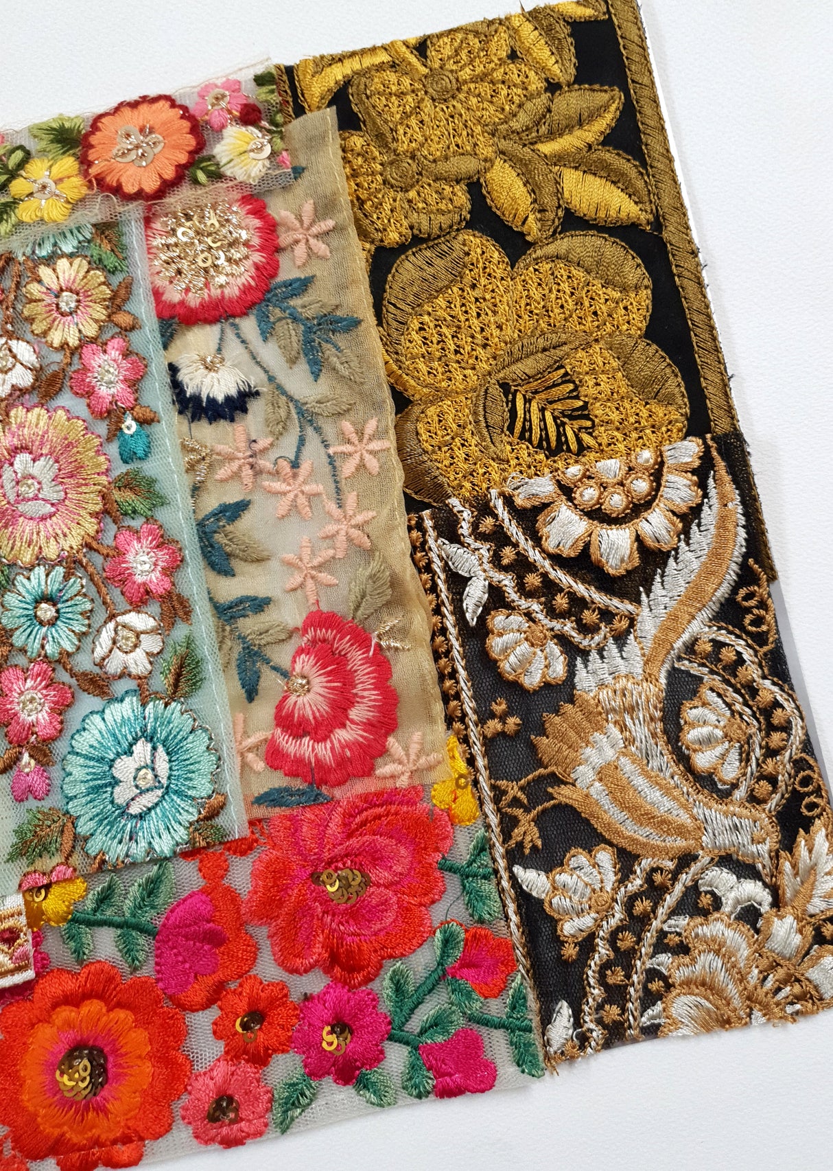 Assorted Embroidered Trim Scraps Pack - ZH