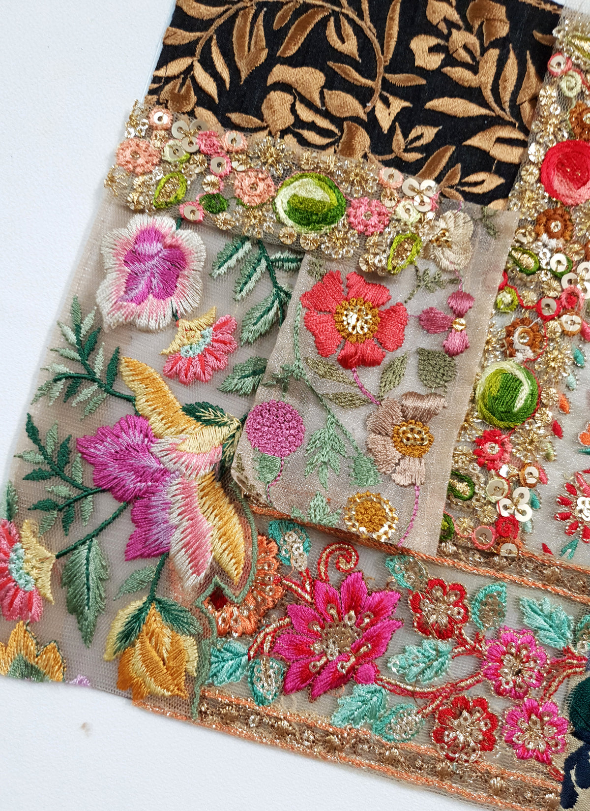Assorted Embroidered Trim Scraps Pack - ZK
