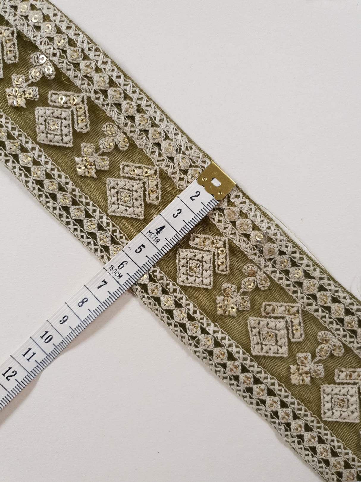 Embroidered Trim - 1 Meter - (ITR-1281)