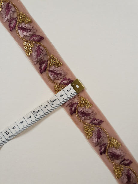 Embroidered Trim - 1 Meter - (ITR-1313)