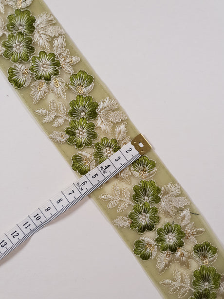 Embroidered Trim - 1 Meter - (ITR-1318)