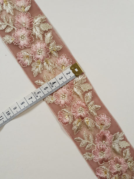 Embroidered Trim - 1 Meter - (ITR-1320)