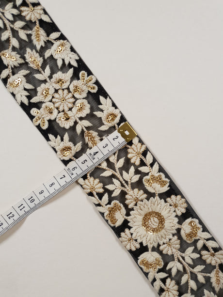 Embroidered Trim - 1 Meter - (ITR-1326)