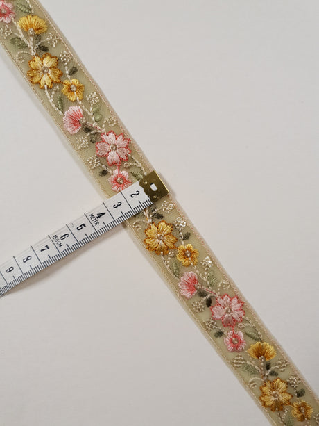 Embroidered Trim - 1 Meter - (ITR-1329)