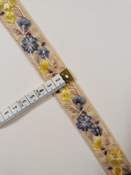 Embroidered Trim - 1 Meter - (ITR-1331)