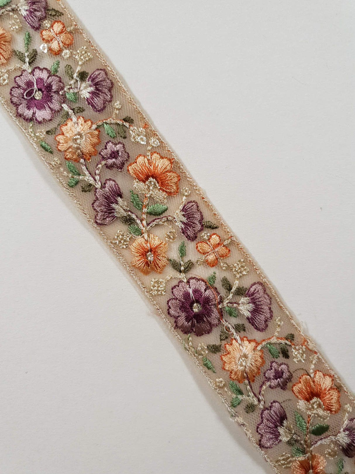 Embroidered Trim - 1 Meter - (ITR-1333)