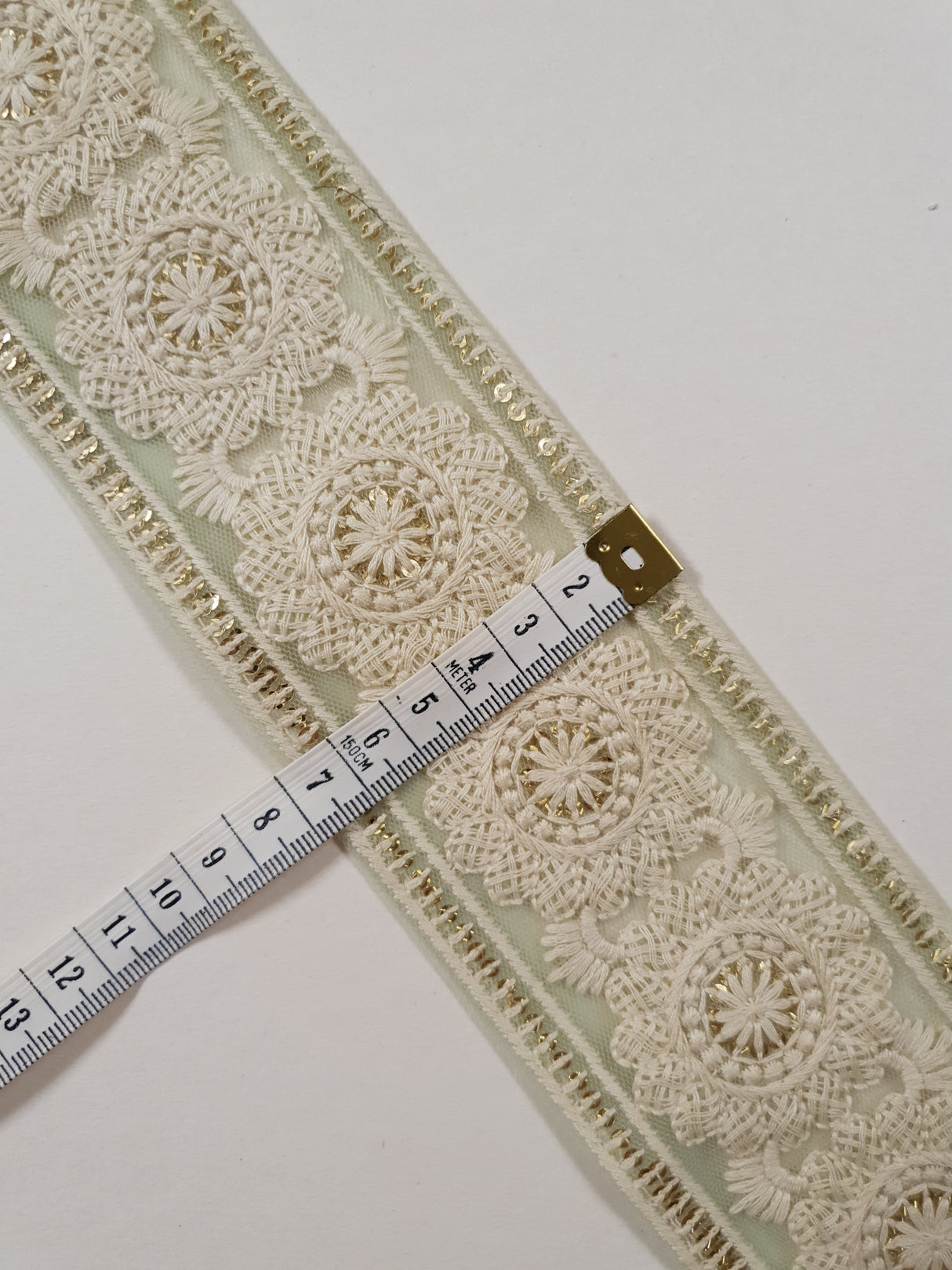 Embroidered Trim - 1 Meter - (ITR-1352)