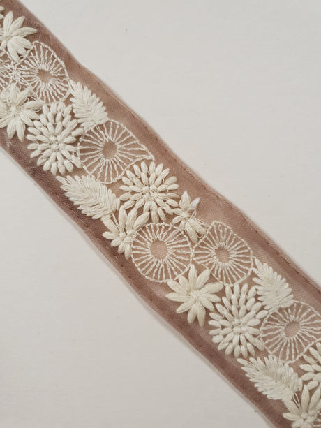 Embroidered Trim - 1 Meter - (ITR-1354)