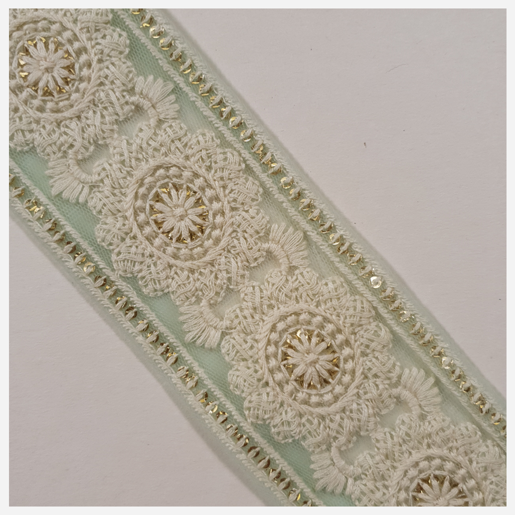 Embroidered Trim - 1 Meter - (ITR-1359)