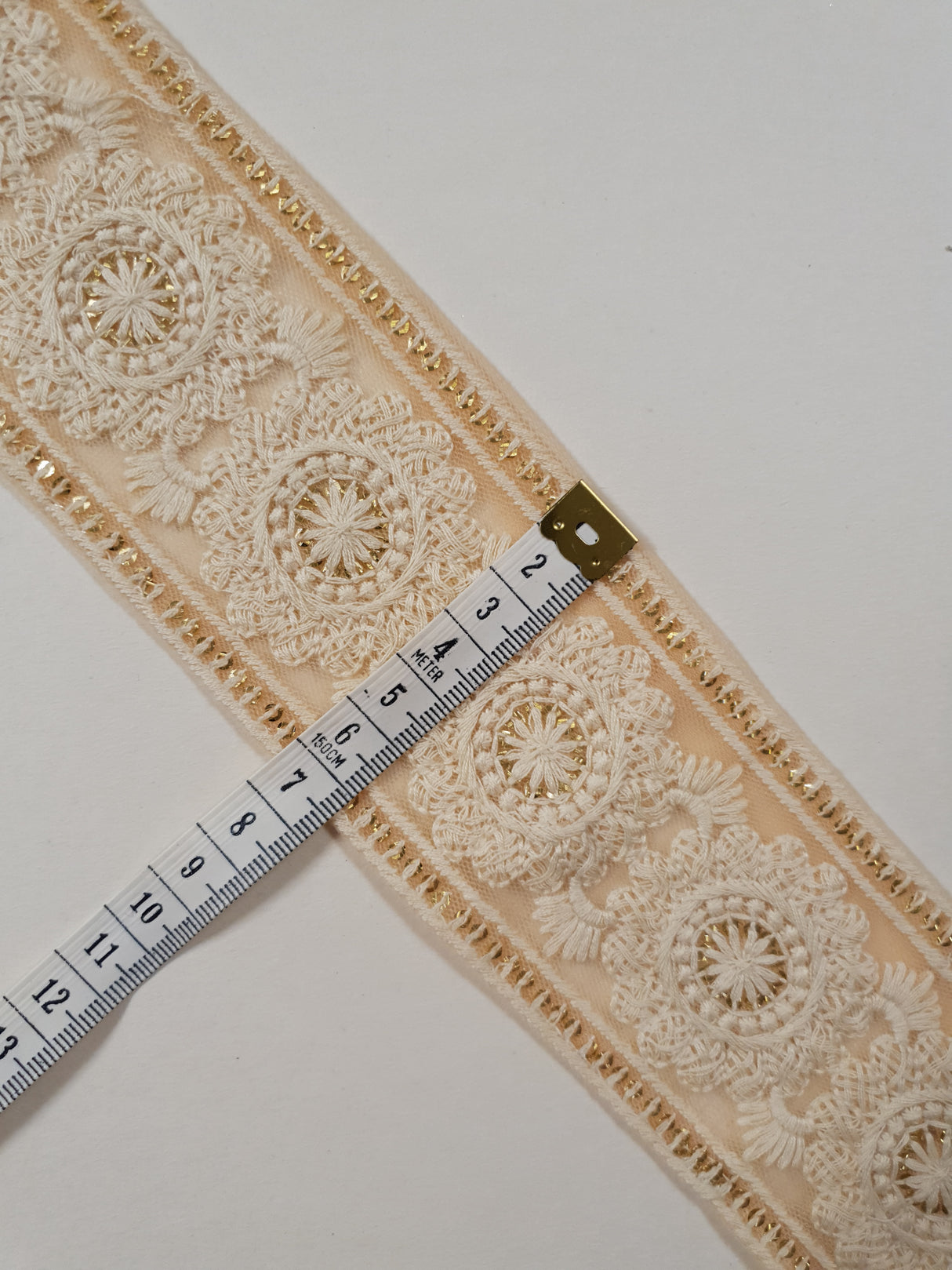 Embroidered Trim - 1 Meter - (ITR-1360)