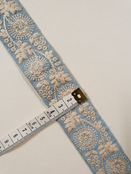 Embroidered Trim - 1 Meter - (ITR-1366)