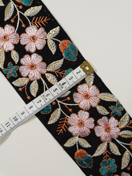 Embroidered Trim - 1 Meter - (ITR-1383)