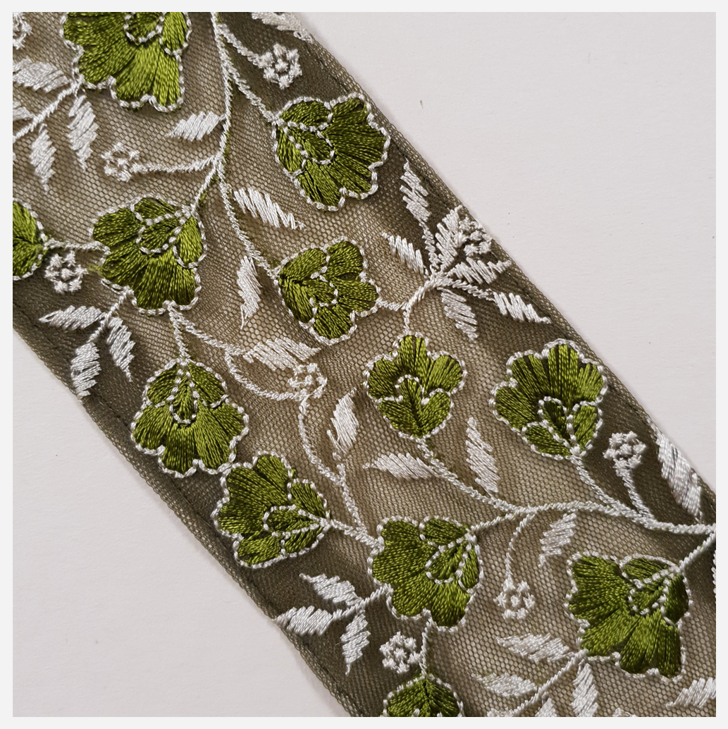 Embroidered Trim - 1 Meter - (ITR-1387)