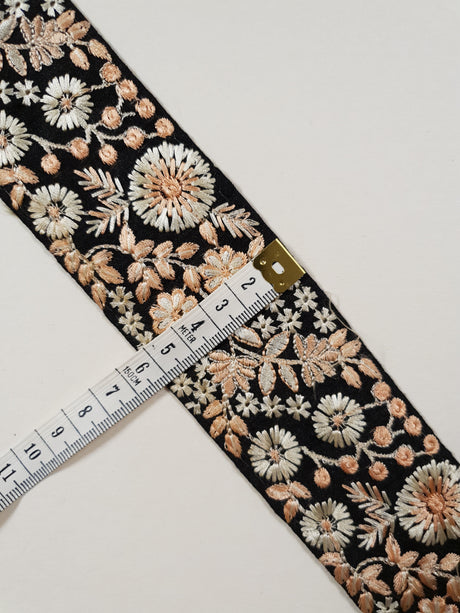 Embroidered Trim - 1 Meter - (ITR-1390)