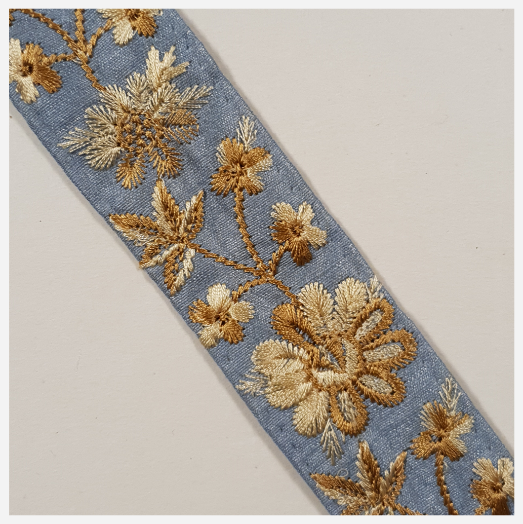 Embroidered Trim - 1 Meter - (ITR-1423)