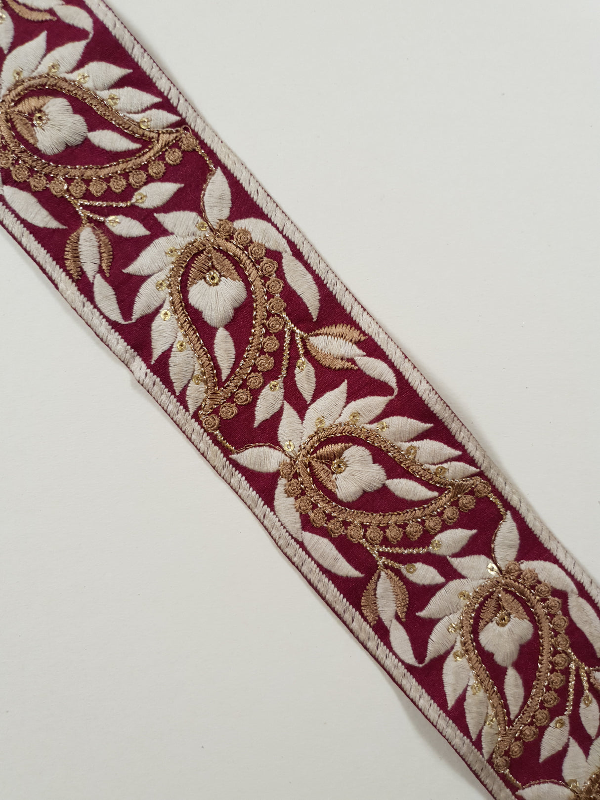 Embroidered Trim - 1 Meter - (ITR-1453)