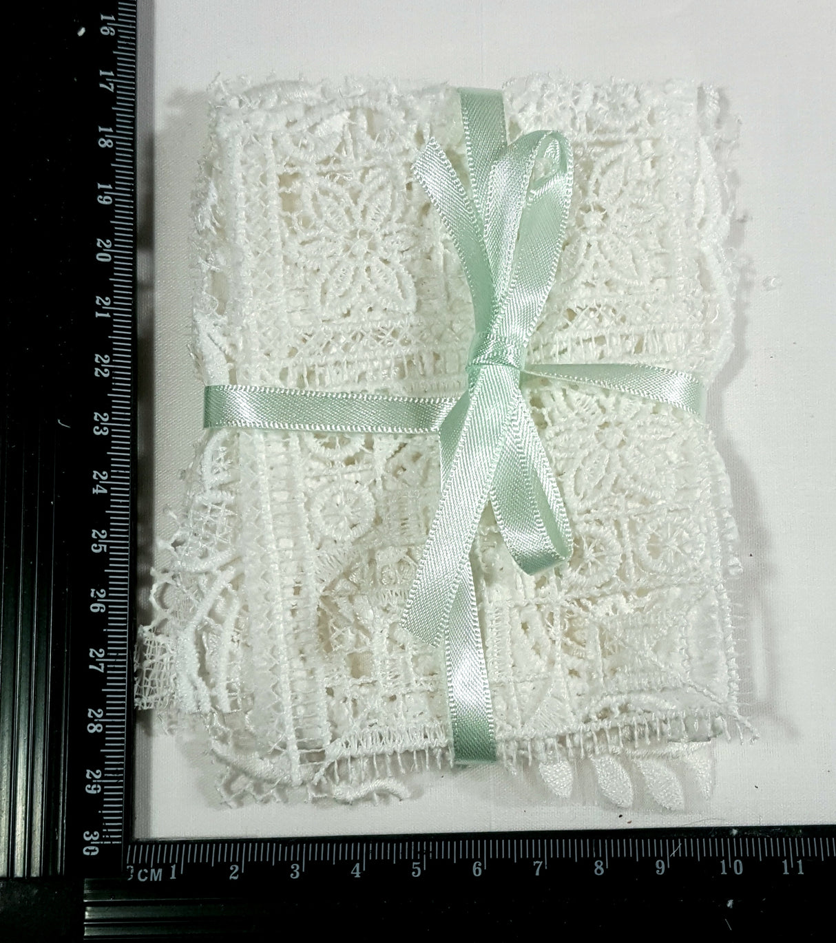 Lace Sampler - 325