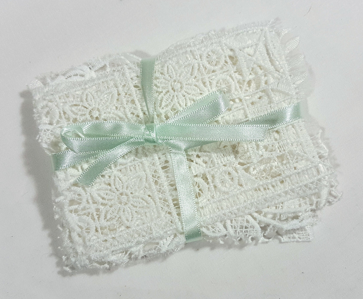 Lace Sampler - 325