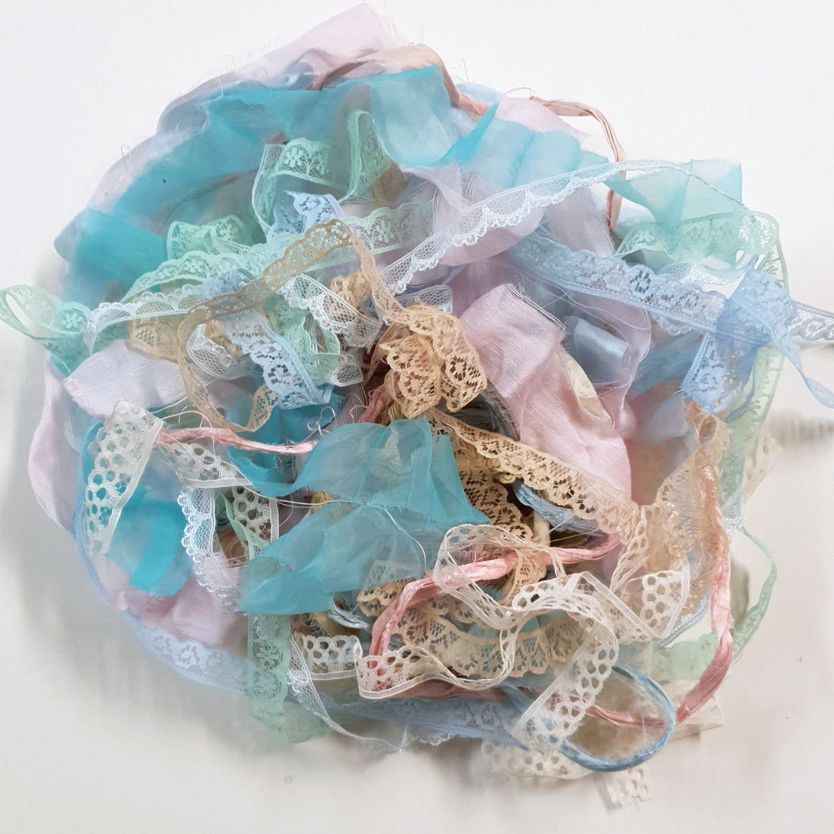 Motherloads Assorted Textiles Pack - 4402