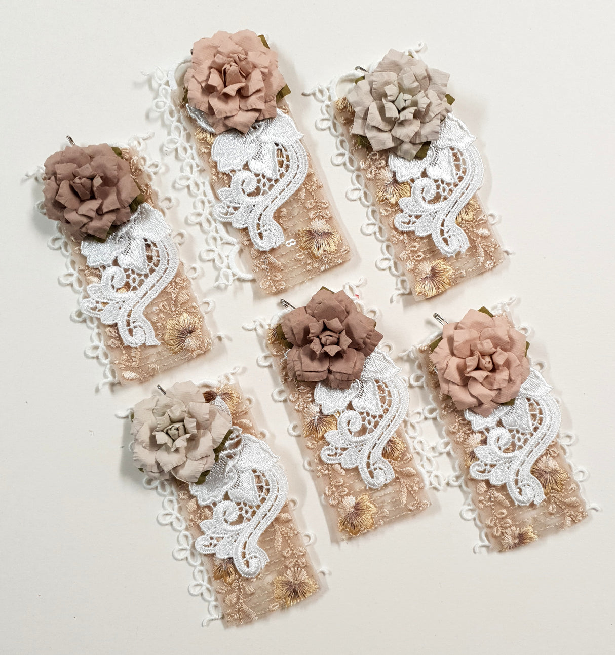 Lace Sampler - 5009
